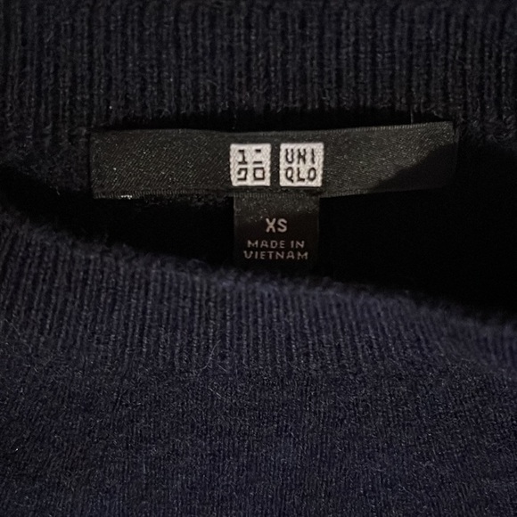 Uniqlo 100% Cashmere Super Soft Sweater size XS - Picture 4 of 5
